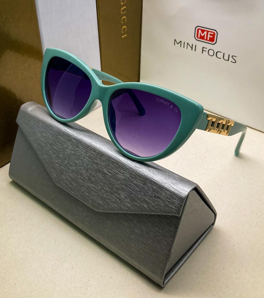 TIFFANY & CO™ | Classic R1