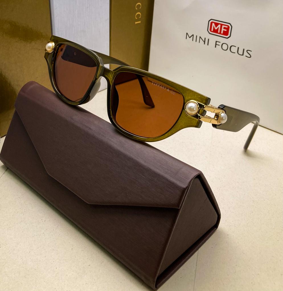 TIFFANY & CO™ | R2