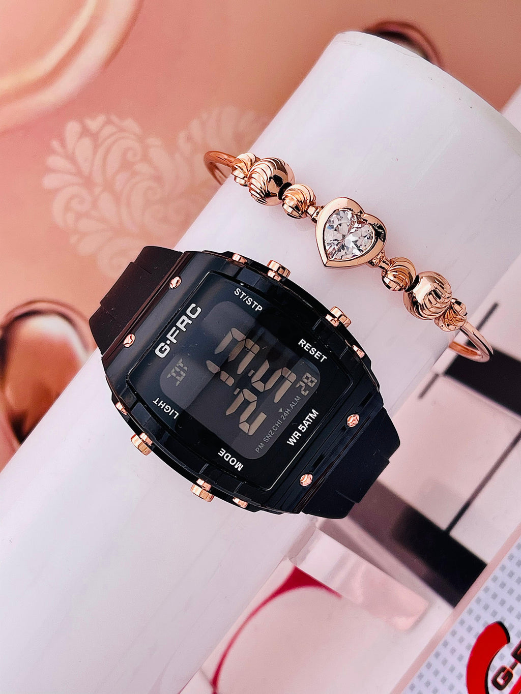 Gray helmet for bikers