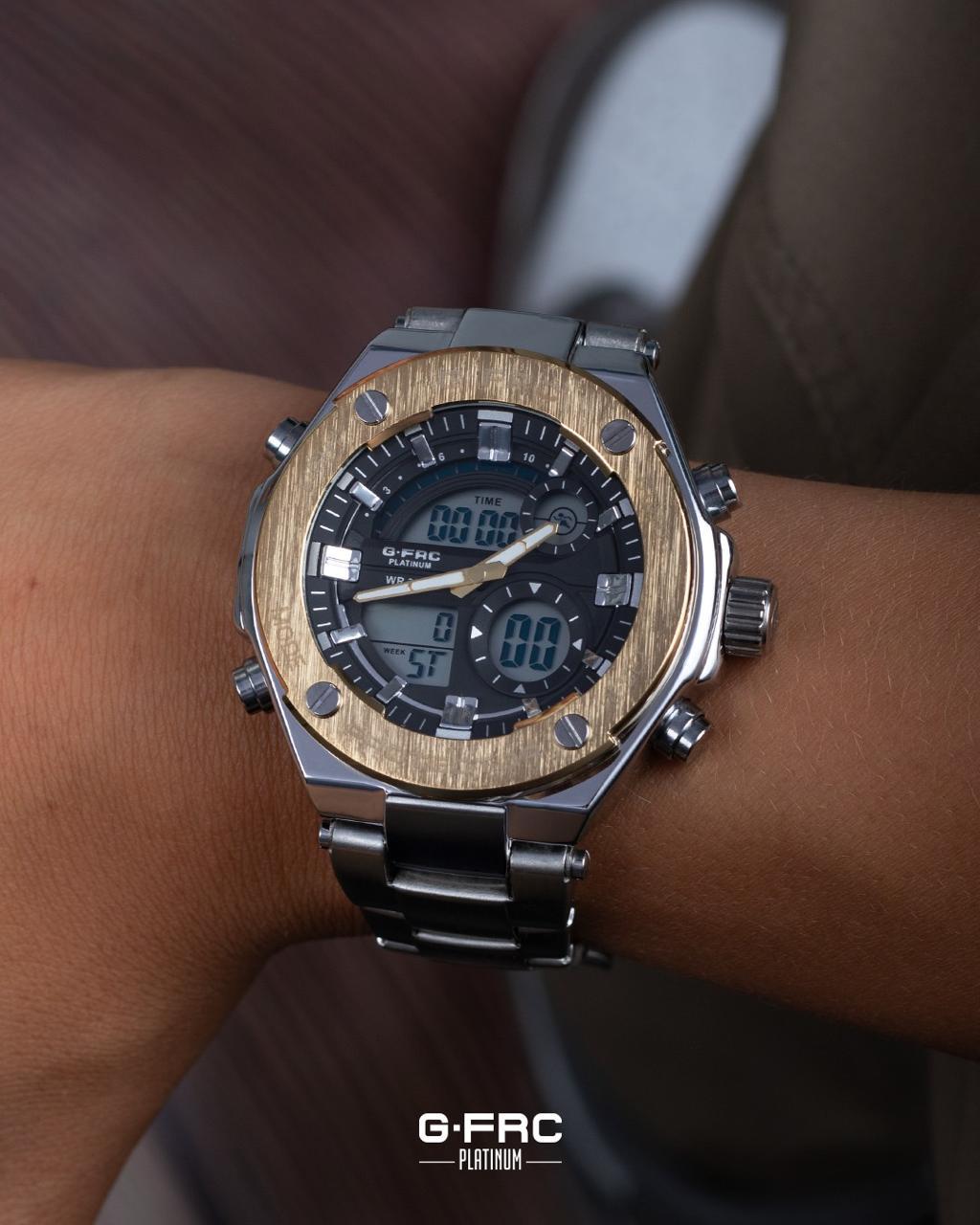 Gray helmet for bikers