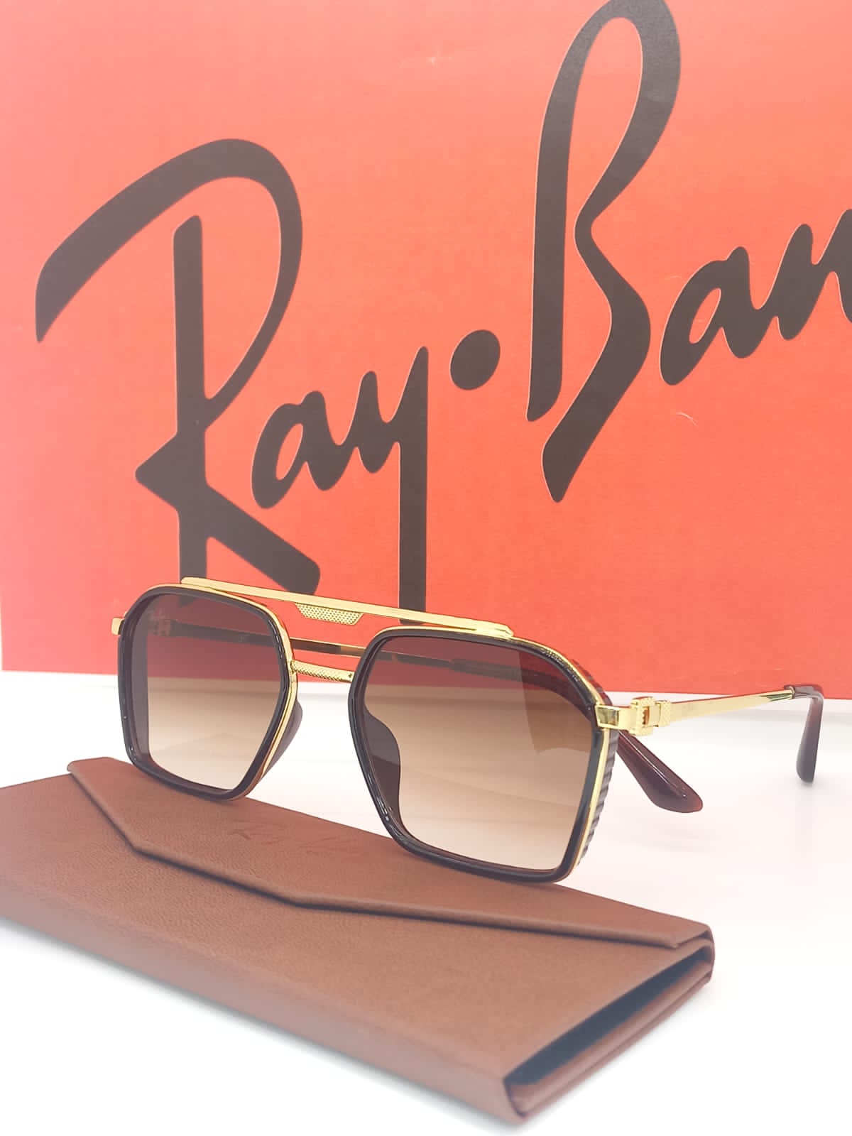 RAYBAN™ | Puente 1