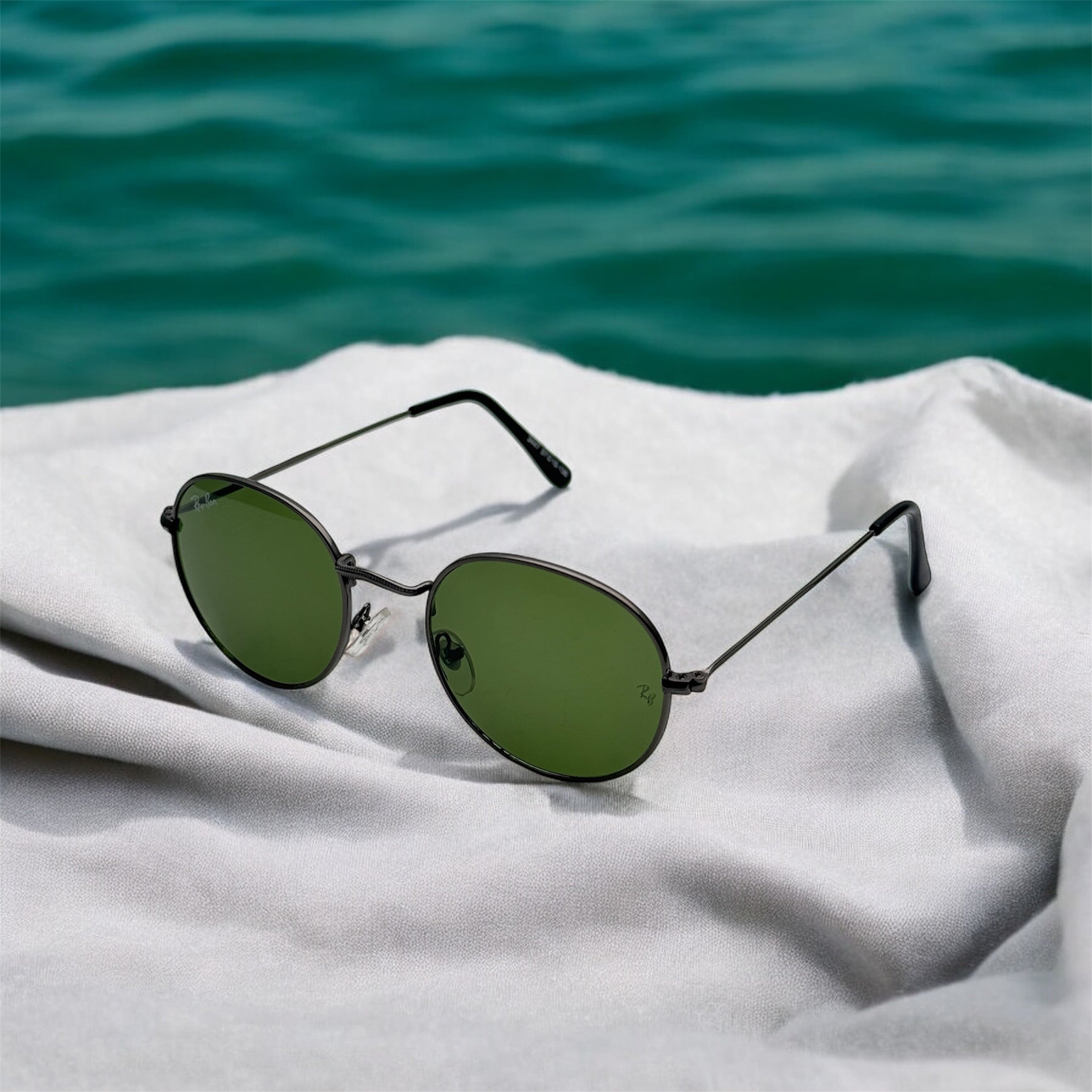 RAYBAN™ | Round 3447