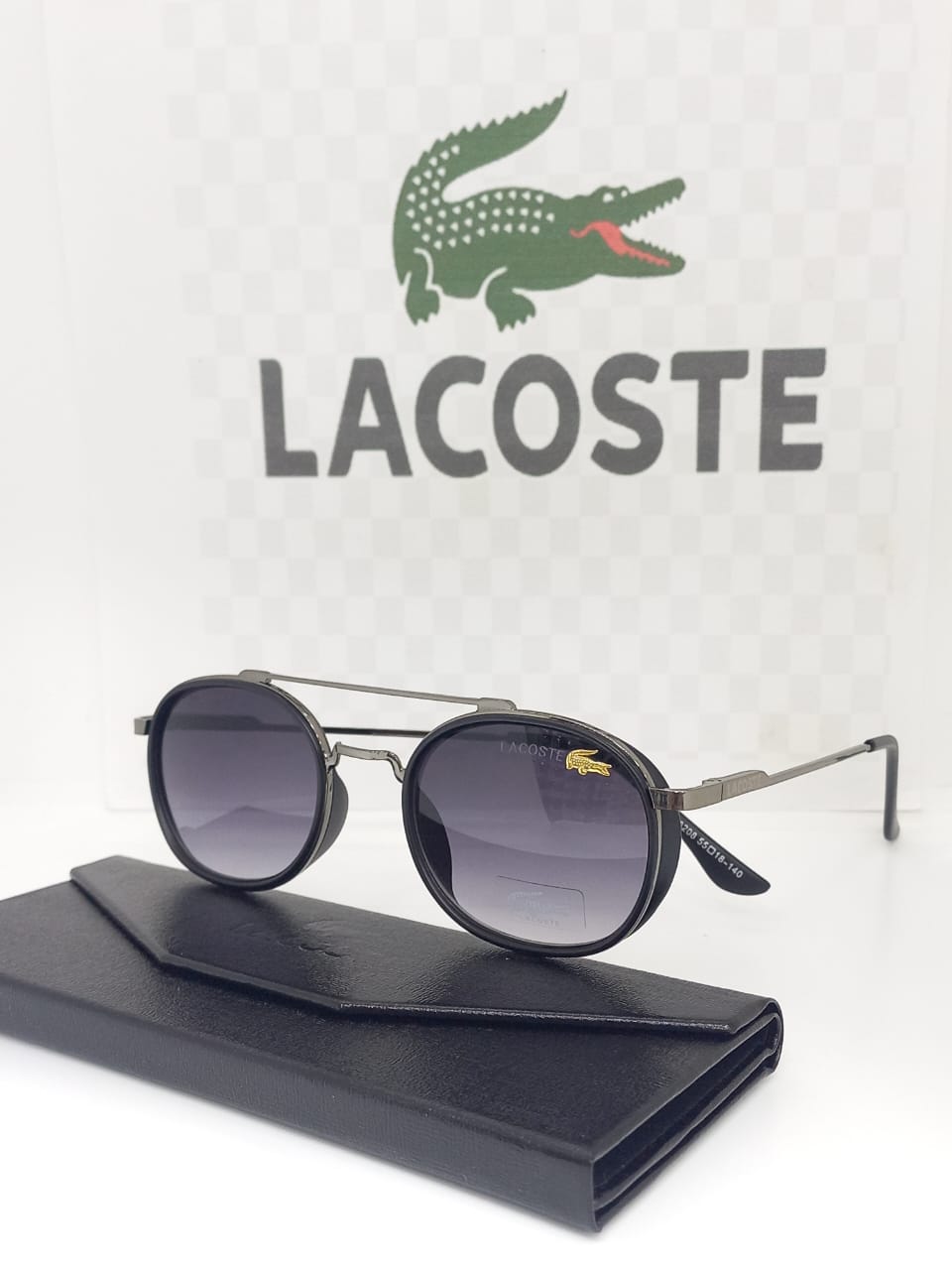 LACOSTE™ | Round